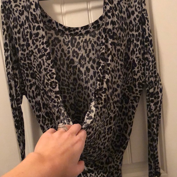 Backless leopard top - Picture 3 of 4